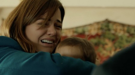 Demir descubre a Zuleyha con sus hijos (Capítulo 219 - Parte 2)