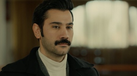 Yilmaz le solicita el divorcio a Mujgan (Capítulo 225 - Parte 1)