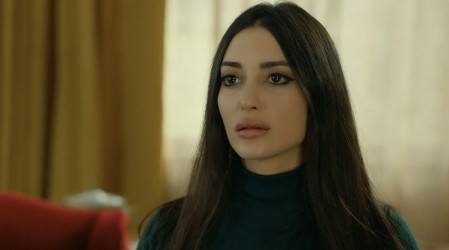 Yilmaz le solicita el divorcio a Mujgan (Capítulo 225 - Parte 2)