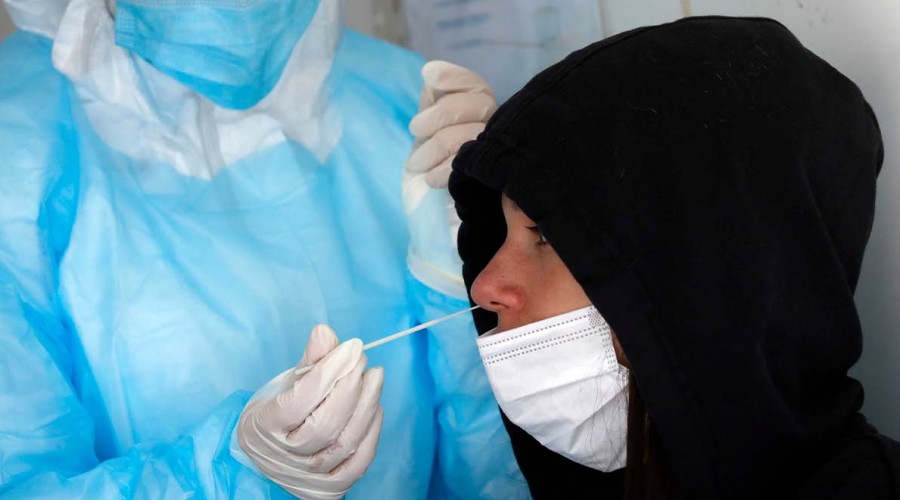 PCR a Domicilio: Revisa cómo recibir este testeo directamente en tu casa