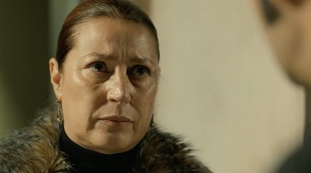 Demir logra salir de la cárcel (Capítulo 232 - Parte 2)