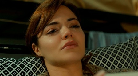 Zuleyha se debate entre la vida y la muerte - (Capítulo 235 - Parte 1)