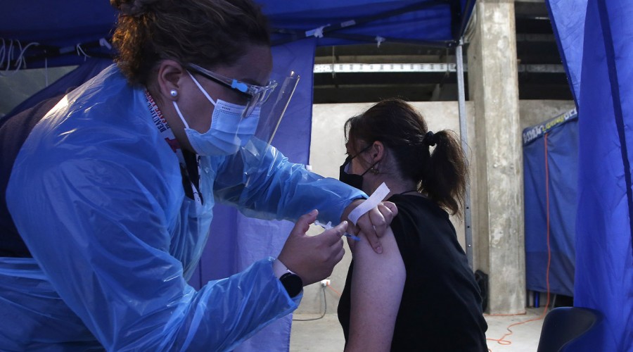 Vacunación Influenza 2022: Revisa quiénes serán los primeros en recibir esta vacuna