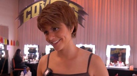 Emilia Dides cae a zona de riego por primera vez en 'The Covers 2'