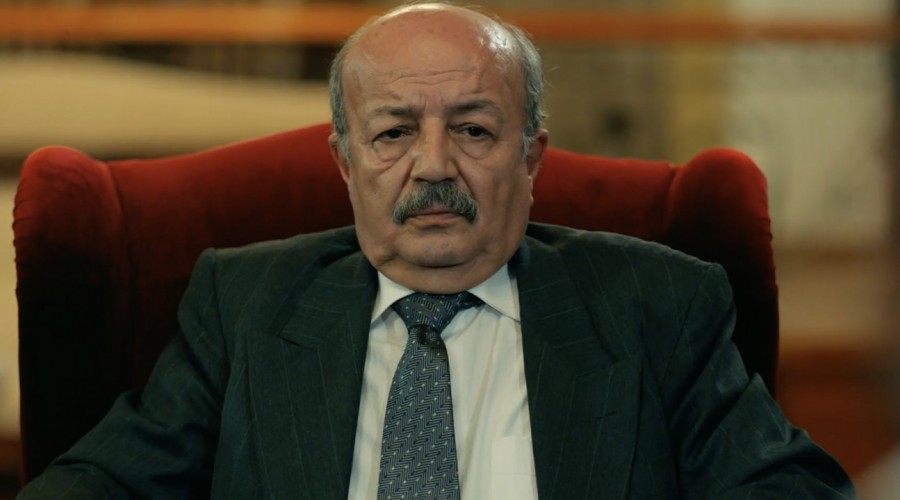 Fekeli denuncia a los nuevos inversores (Capítulo 237 - Parte 2)