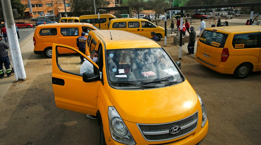 ¿Piensas contratar un transporte escolar?: Conoce dónde consultar los datos del vehículo y conductor