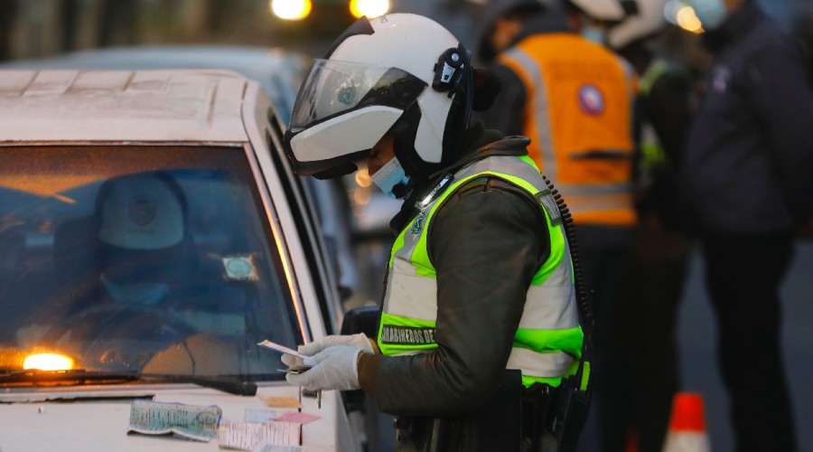 Permiso de circulación: Conoce cómo revisar si tienes multas impagas