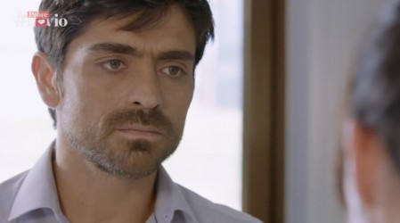 Santiago descubre a Alicia