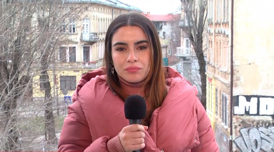 Se encuentra a salvo en Barcelona: Periodista argentina queda a cargo de niña ucraniana