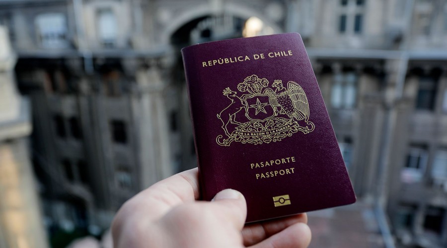 20 mil pesos menos: Ya puedes conseguir tu Pasaporte chileno a precio rebajado