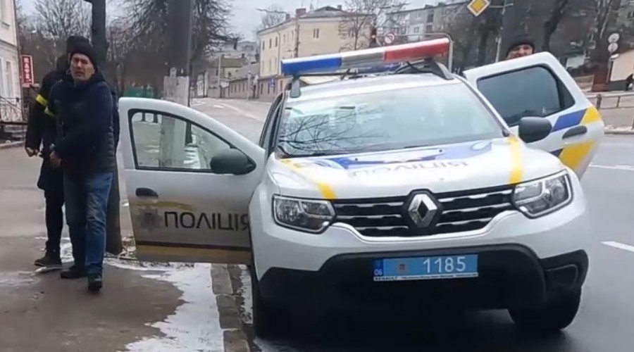 Equipo de Mucho Gusto fue detenido en Ucrania: Paulina de Allende-Salazar vive tenso momento con la policía