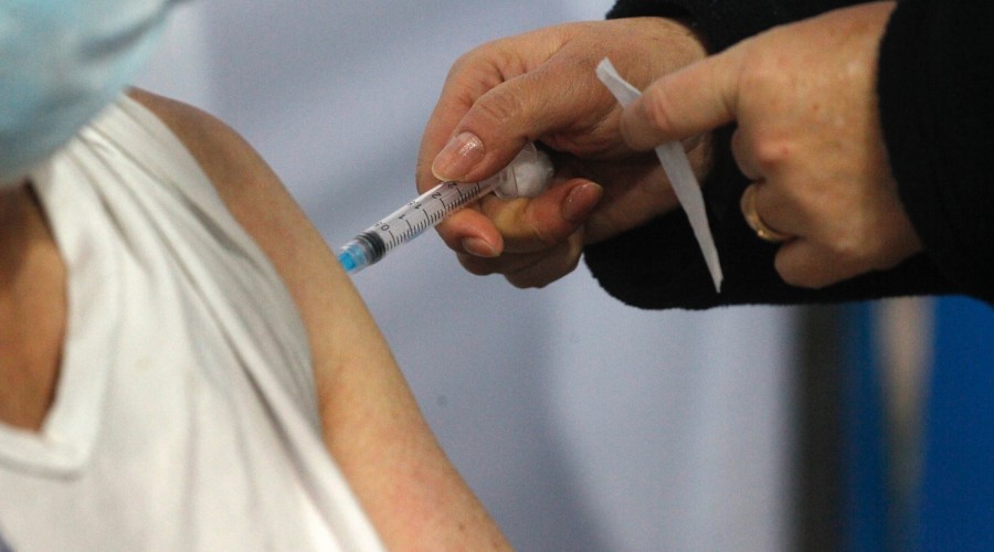 Vacuna contra la Influenza: Revisa quiénes son los primeros en recibirla