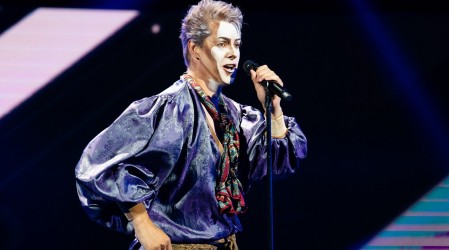 Sebastián Longhi no logró convencer al jurado con su tributo a David Bowie