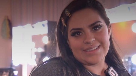 "Estoy ansiosa por mostrar lo que tengo": Javiera Flores se sincera en la previa de la final de "The Covers 2"