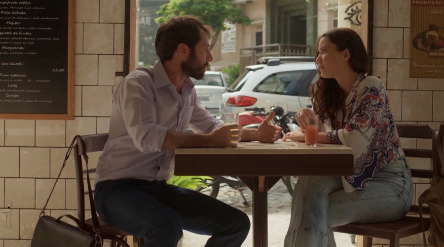 Julia acepta contar su verdad (Capítulo 122 - Parte 1)