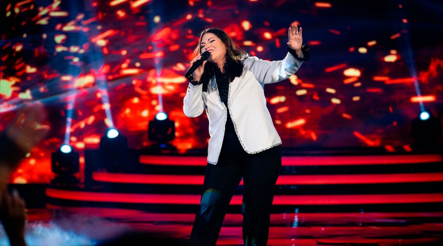 ¿La nueva favorita del público?: Imitadora de Ana Gabriel se lleva los aplausos tras capítulo de "El Retador"