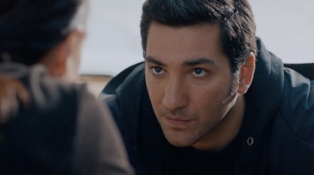 Sultana enfrenta a Mahsun (Capítulo 156 - Parte 2)