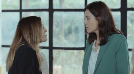 Asya perderá el control y golpeará a Derin: Mira un adelanto exclusivo de 'Traicionada'