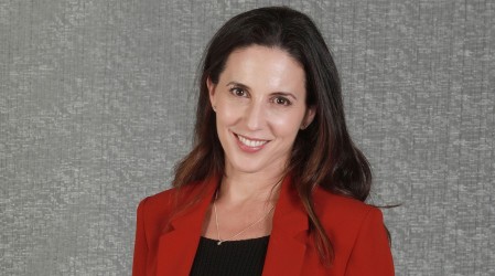 ¡No queda nada!: Luz Valdivieso te invita a ver el estreno de 'Hasta Encontrarte' mañana