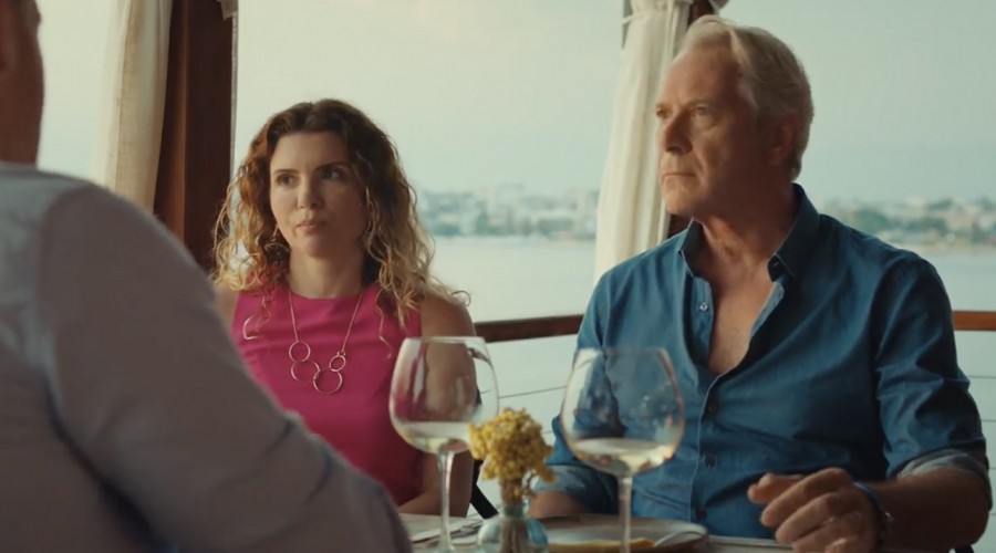 Eda y Serkan buscan la firma de los socios (Capítulo 11 - Parte 2)