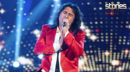 Nicolas Cid realizó una increíble presentación imitando a Steve Perry en "El Retador"