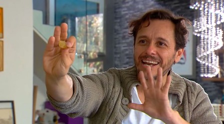 El padre de Gabriel llegará de improviso en una visita que no gustará a su hijo