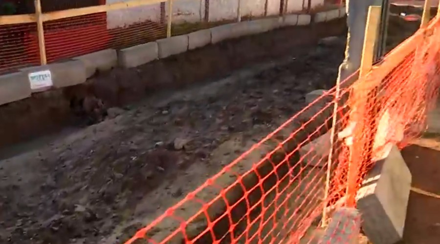 Construcción abandonada: Vecinos de Recoleta llevan 4 meses esperando arreglos de su calle