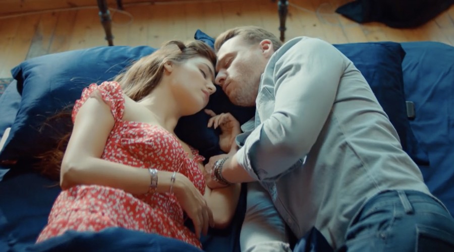 Eda pasa la noche junto a Serkan (Capítulo 24 - Parte 1)