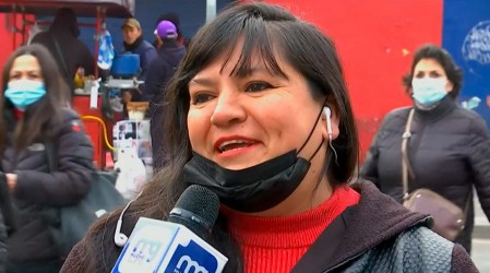 "Nunca es tarde": Berta decidió volver con 41 años al colegio para ayudar a sus hijas
