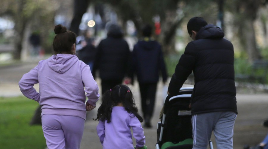 Aumentó monto de la pensión alimenticia: Revisa cuánto dinero se debe recibir por hijo
