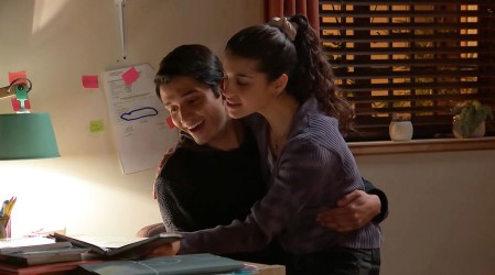 Iván está cayendo en la trampa de Jaime al ser tentado por una gran oferta de trabajo