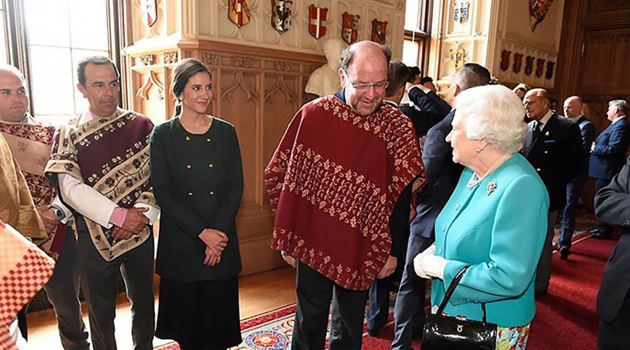 'Estuvo feliz, encantadora': Alfredo Moreno recuerda encuentro con la Reina Isabel II en su cumpleaños