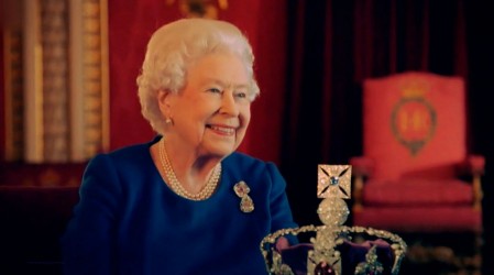 Autos de lujo, caballos de carrera y joyas: El legado económico que dejó la Reina Isabel II