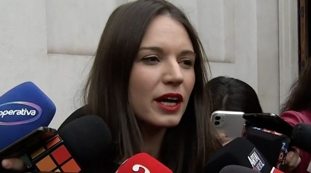 Irina Karamanos confirma su salida a la coordinación sociocultural