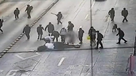 Carabineros interpone procedimiento en contra de madre de niño de 5 años presente en una barricada