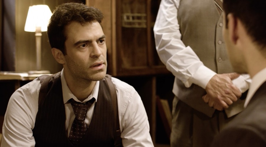 Gaspar entrevista a un testigo del homicidio de Anselmo