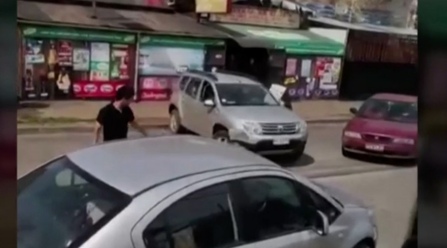 "El tipo venía a exceso a velocidad": Habla conductor chocado que tenía a su bebé en el interior del auto