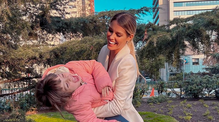 'Te amo mucho': Hija de Gala Caldirola enternece con cariñosas palabras para su madre
