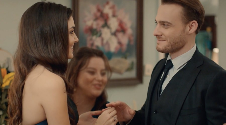 Eda y Serkan sellarán su compromiso: Mira un adelanto exclusivo de "Me robaste el corazón"