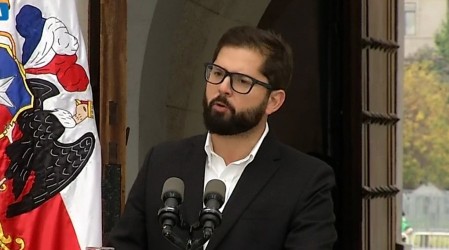 Presidente Boric llama a reflexionar en aniversario del 18-O