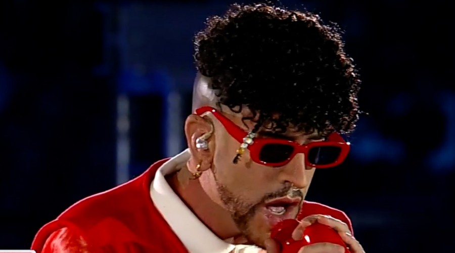 ¿El conejo malo?: Esta fue la rutina de Stefan Kramer interpretando al cantante Bad Bunny en Estadio Nacional