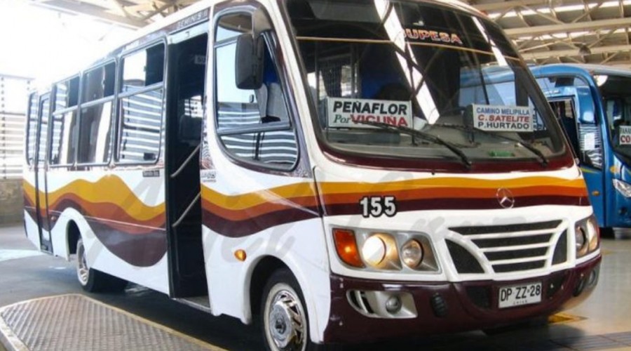 Buses rurales anuncian paro que afectará a 7 comunas de RM: Revisa los horarios para este lunes