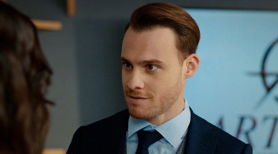 Serkan no soporta la relación entre Eda y Deniz (Capítulo 98 - parte 1)