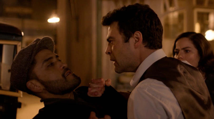 Gaspar casi golpea a Pedro