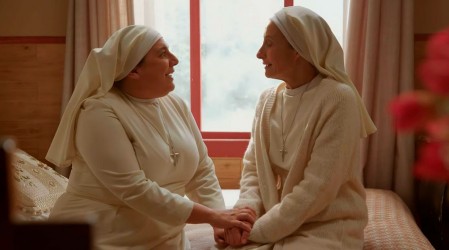 Clara le brinda su apoyo incondicional a Margarita