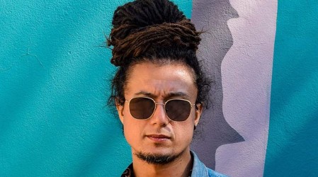 'Maxi Vargas' el exponente chileno del reggae como nunca lo viste en 'Casa Beat'