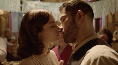 El primer beso entre Eloísa y Pedro - Capítulo 53