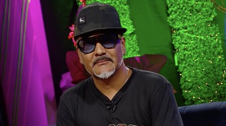 Boomer saca los parlantes pa' la calle en este capítulo 30 de 'Casa Beat'