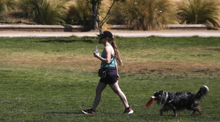 Jaime Leyton adelantó ola de calor para la Región Metropolitana en los próximos días