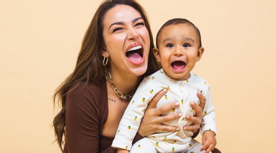 Vestidos con trajes navideños: Lisandra Silva sorprende con fotografía junto a Leiah y Noah